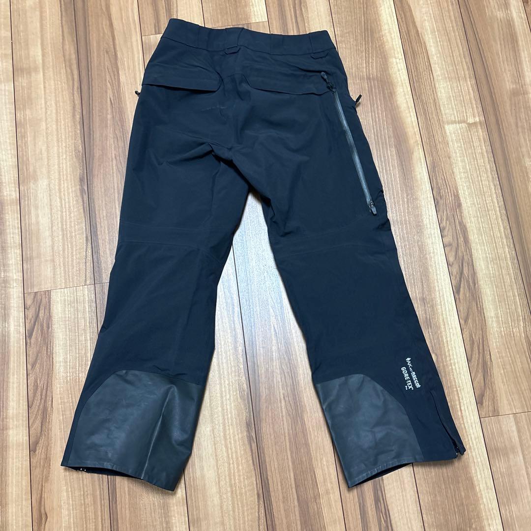 値下げ　美品　バートン　BURTON AK457 ゴアテックス　メンズ上M下S