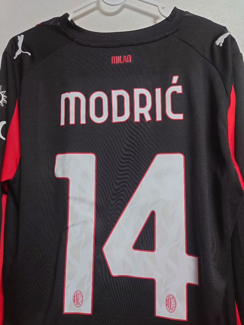 ACミラン モドリッチ 2025/2026 ホーム 長袖ユニフォーム プーマ