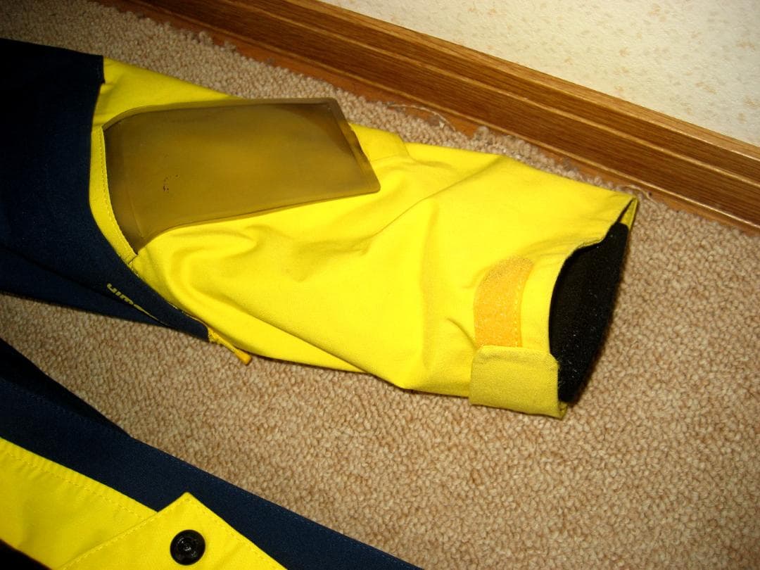 ゴールドウィン 高機能ウェア 上下Lサイズセット デカロゴ