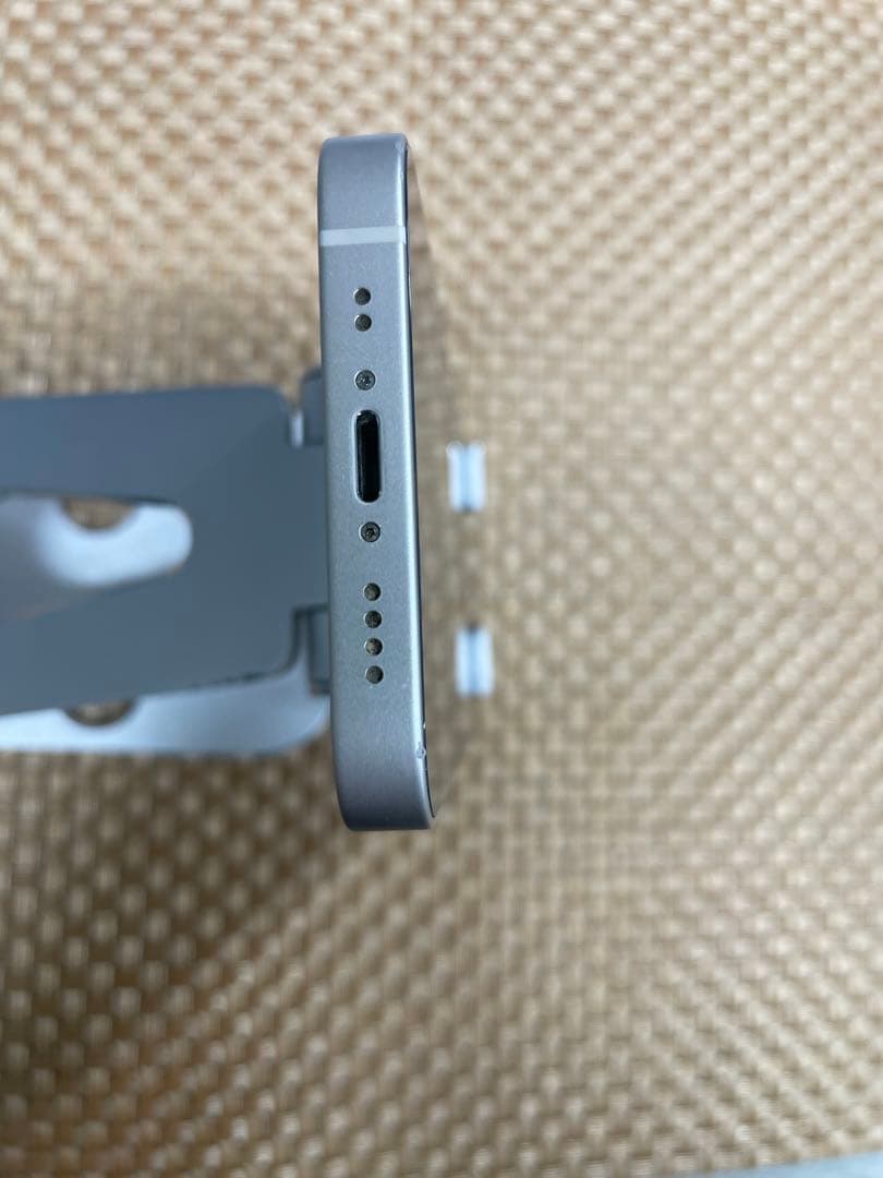 iPhone 13 mini 128 GB スターライトSIMフリー【4856】