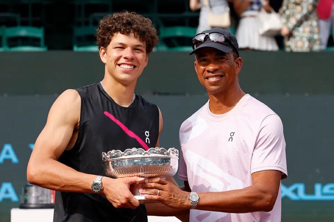 【希少XSサイズ】On court グラフィックTシャツ