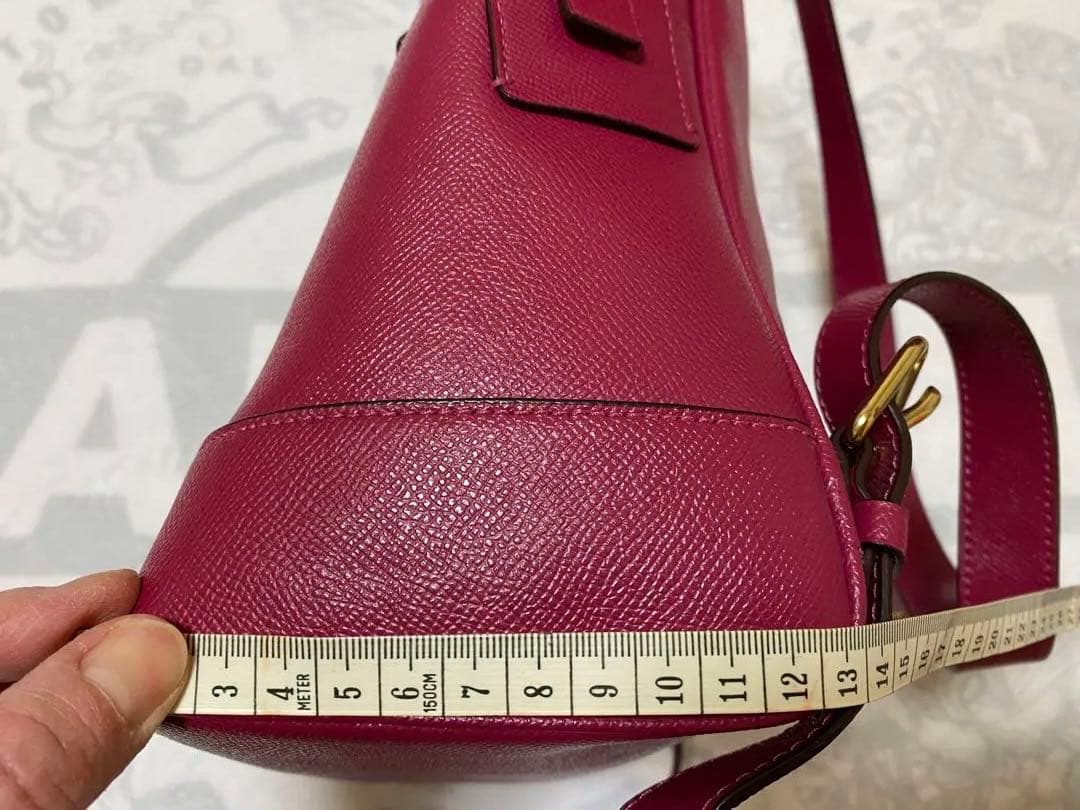 お値下げ　Coach コーチ　 レザー　 リュック　赤紫 ピンク ルージュ