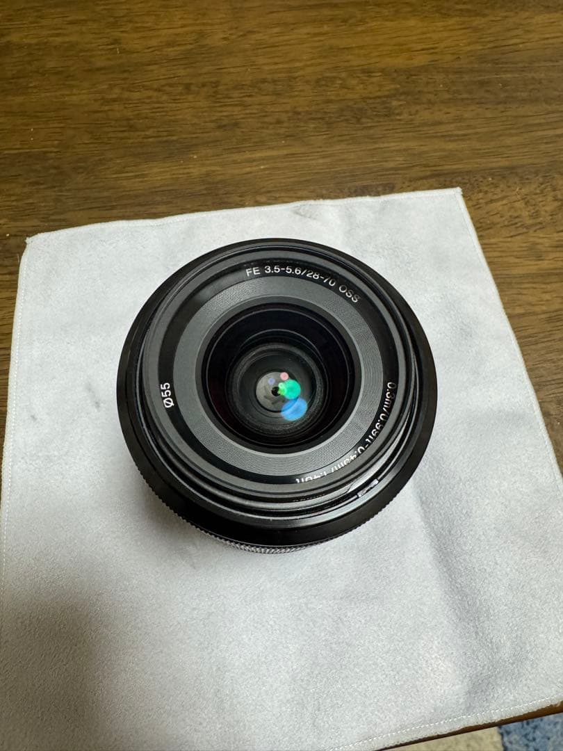 Sony FE 28-70mm f/3.5-5.6 レンズ