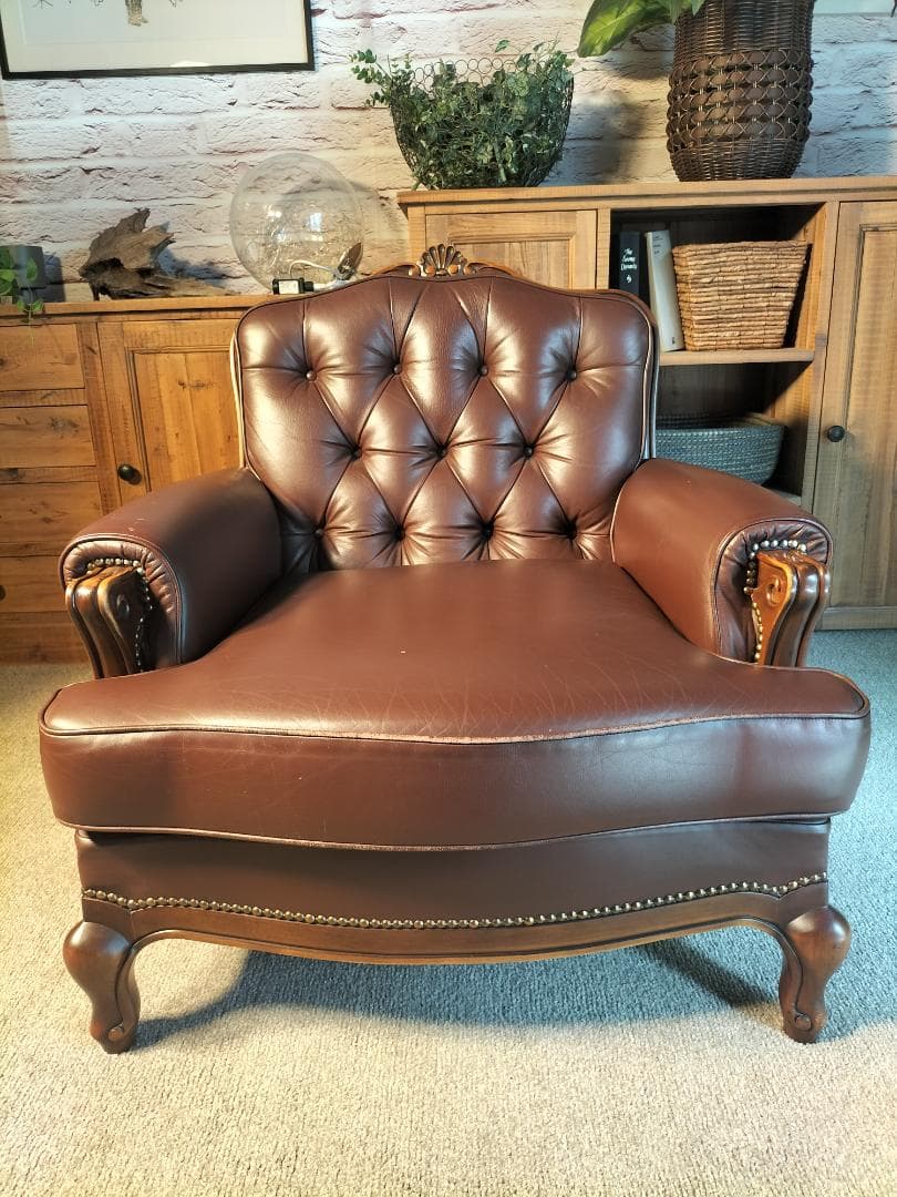 【値下げ中】カリモク◆1Pソファ◆ルイ15様式◆本革◆中古品(2408A⑪)