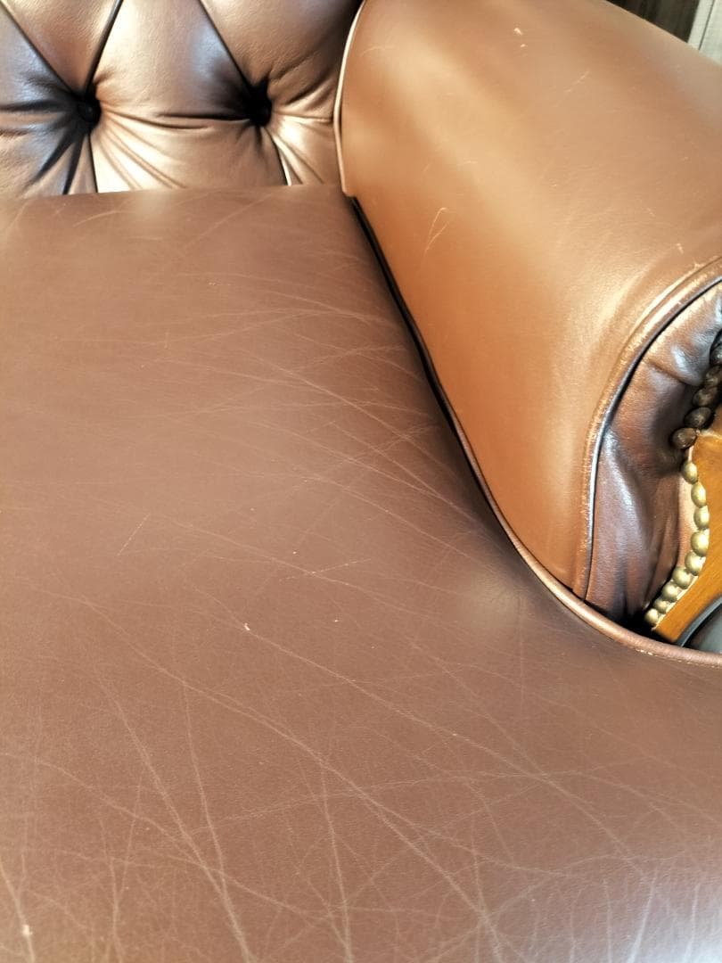 【値下げ中】カリモク◆1Pソファ◆ルイ15様式◆本革◆中古品(2408A⑪)