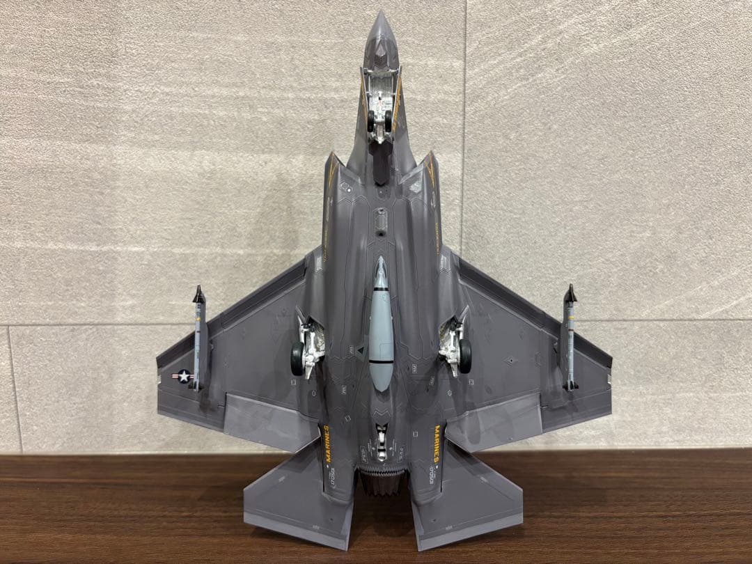 11/1まで出品　タミヤ　1/72 F-35C ライトニングⅡ 飛行機プラモデル