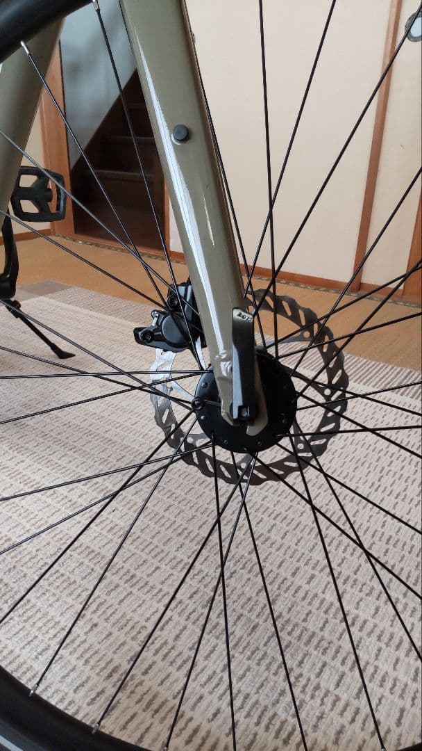 【美品】SPECIALIZED クロスバイク SIRRUS たっちゃんさん