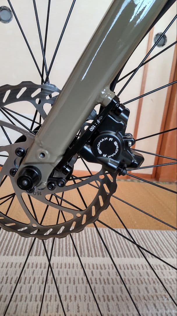 【美品】SPECIALIZED クロスバイク SIRRUS たっちゃんさん