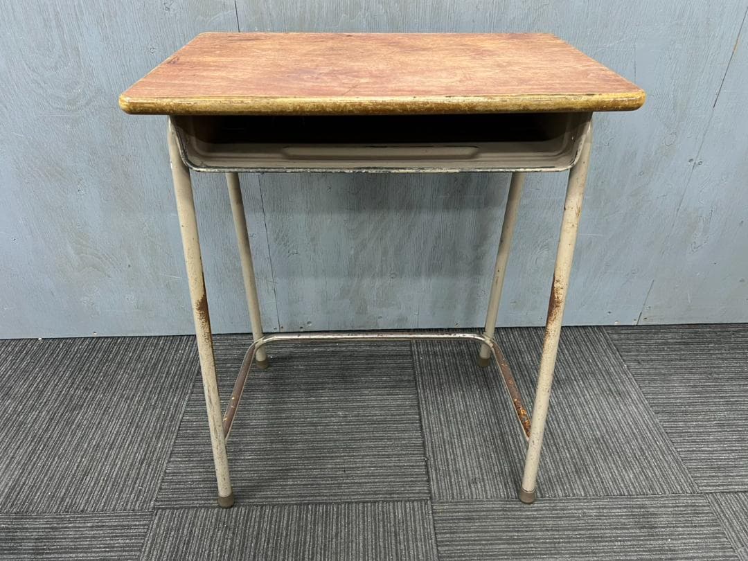 543◇格安配送地域あり◇コクヨ製◇学童机・椅子4組(旧