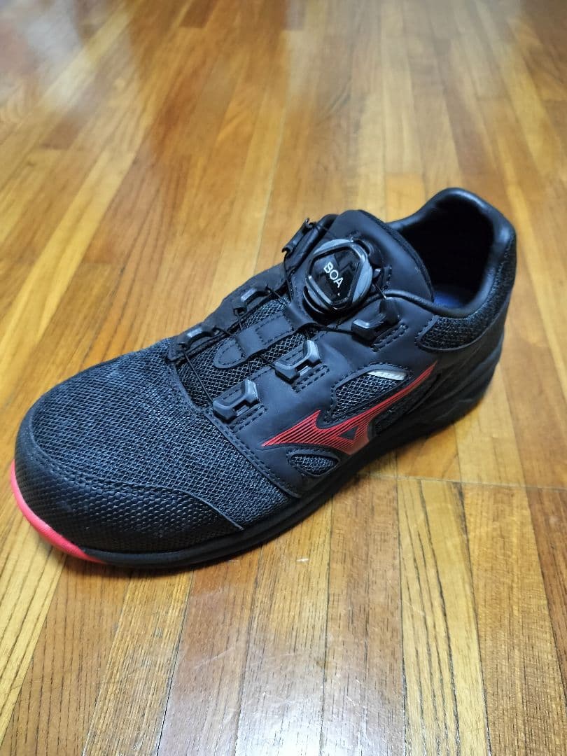 Mizuno BOAシステム安全靴 ブラック/レッド 23.0cm