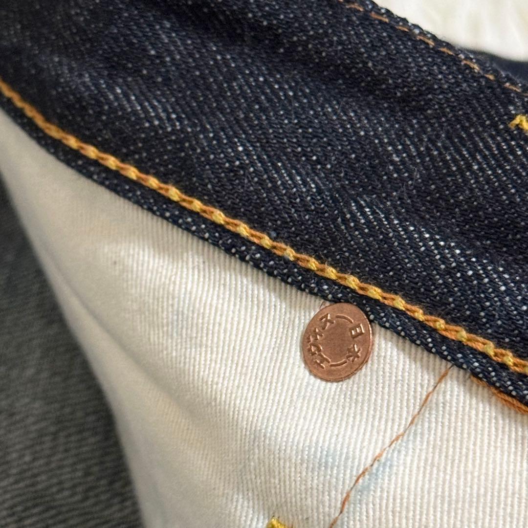 超美品　EVISU　ジーパン　黒ペイントカモメ　Ｖステッチ　赤耳　ボタンフライ