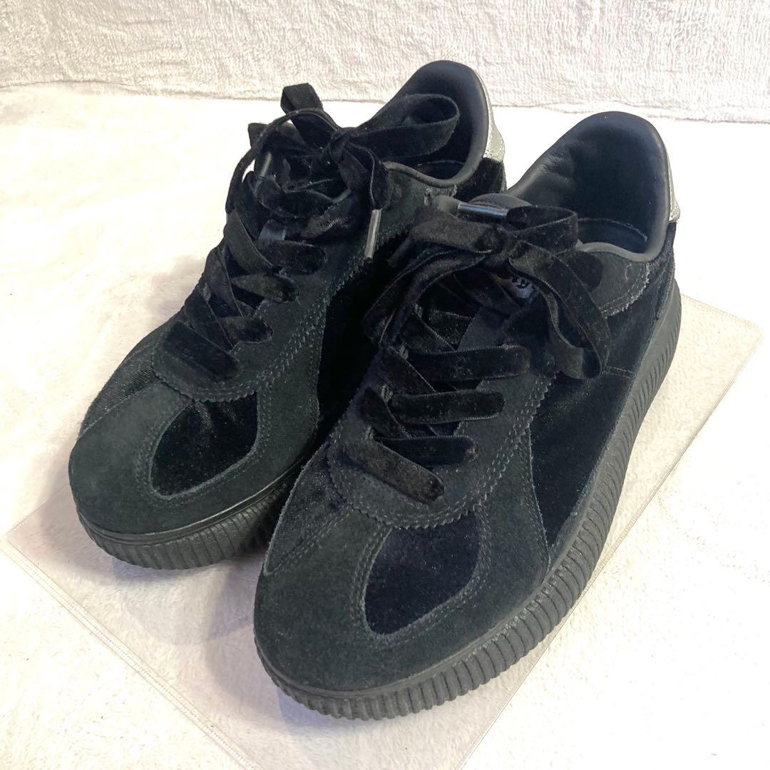 ✨極美品✨　オニツカタイガー　DELECITYスニーカー　黒　24