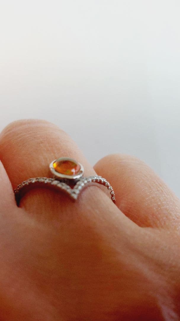 昼まで赤字！鑑別書PT900 ファイアオパール0.47ダイヤ0.13リング