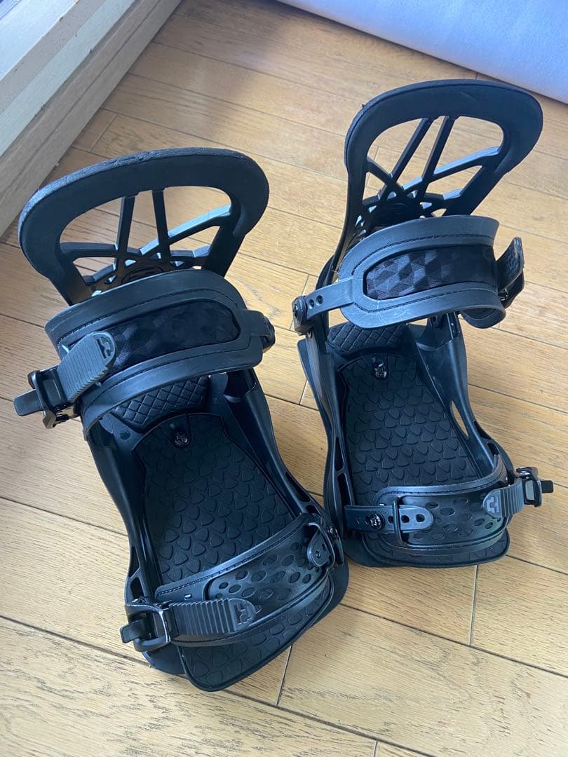 Union Flite Pro スノーボードビンディング ブラック