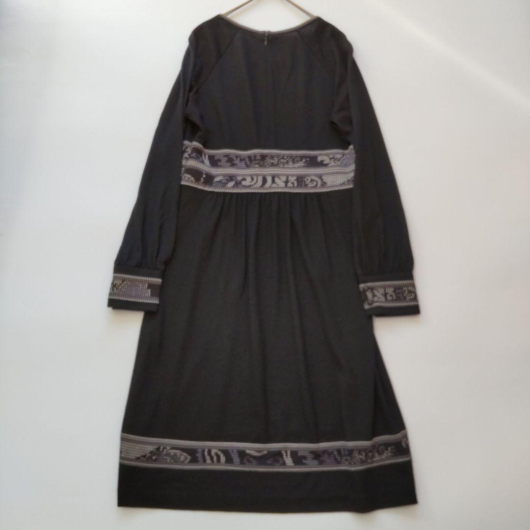 美品 レオナール 千鳥格子 長袖 ギャザー ひざ丈ワンピース トリム ブラック