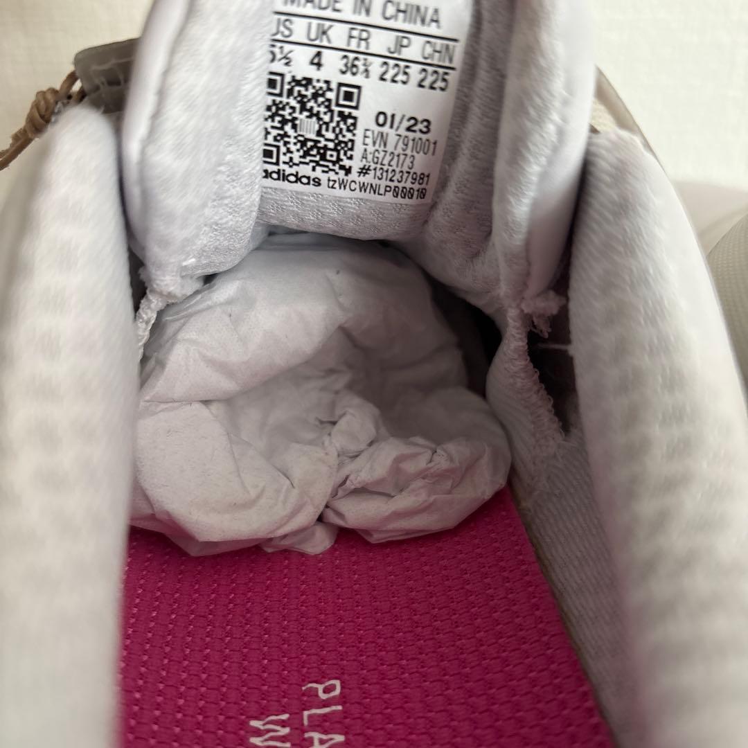 22.5cm　アディダス　ゴルフ　GZ2173 　定価24200円　ZG23ボア