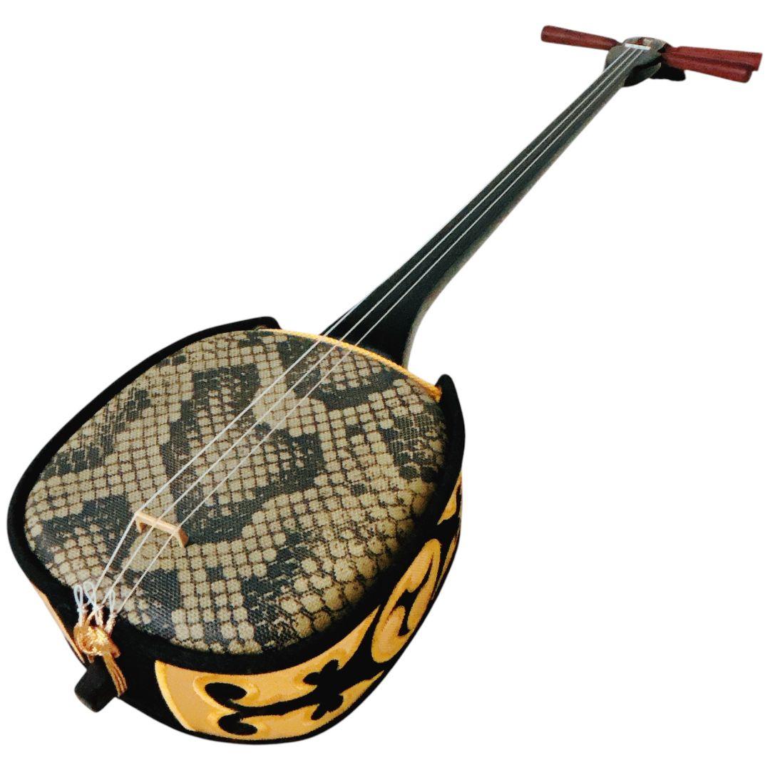 ✨美品✨勘所シール貼付あり✨ 沖縄三線 人工革 人工蛇革 本体のみ 蛍光イエロー