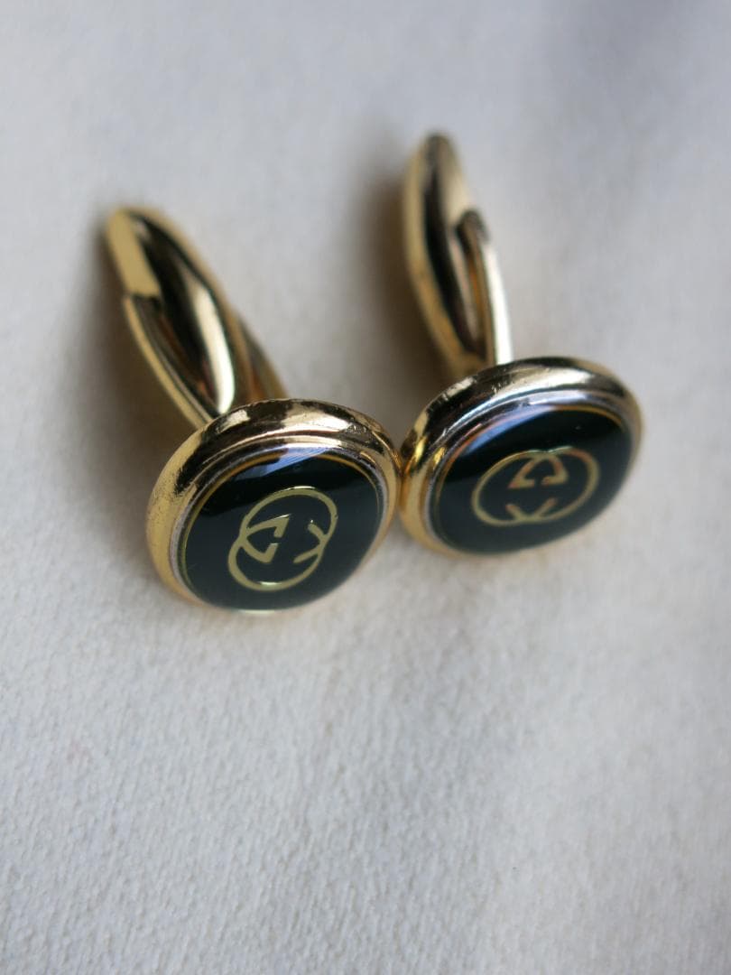 GUCCIカフスボタン
