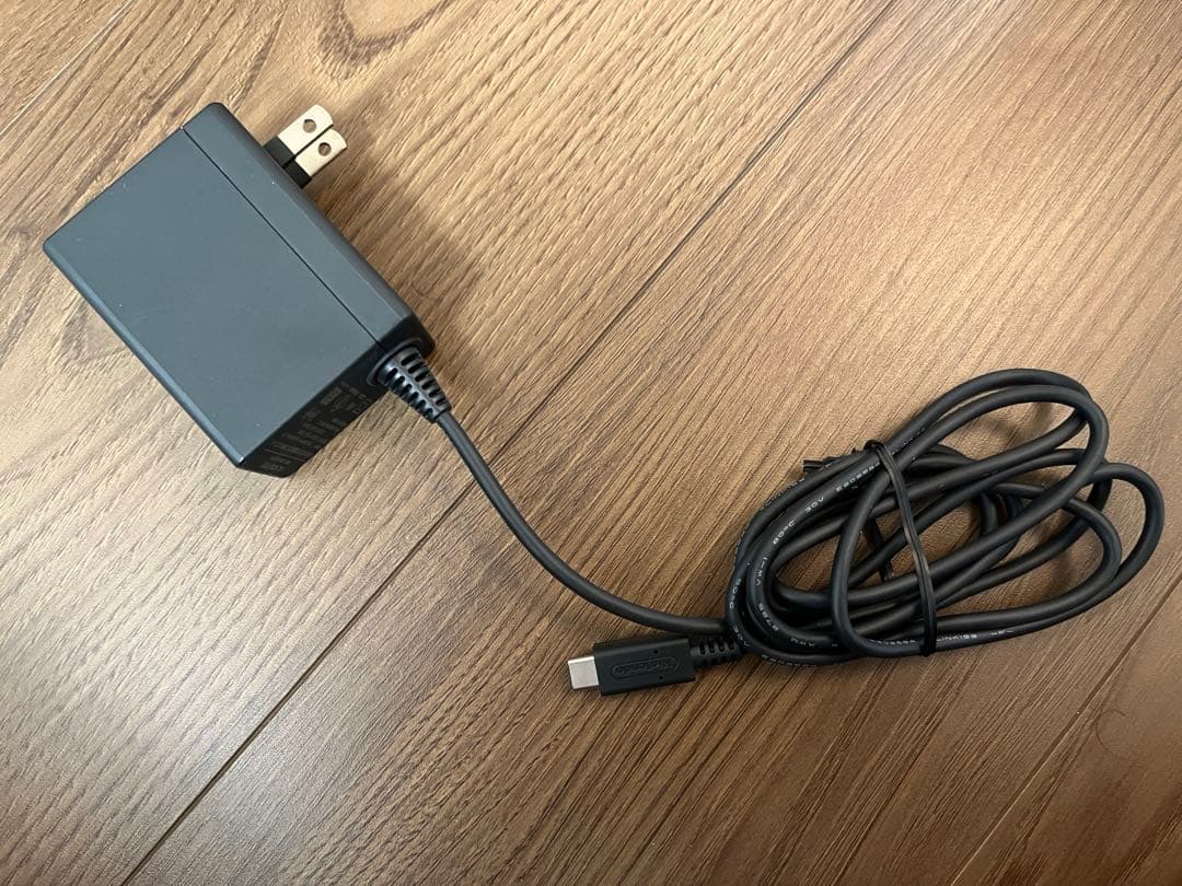 Nintendo Switch 本体 ネオンブルー/ネオンレッド