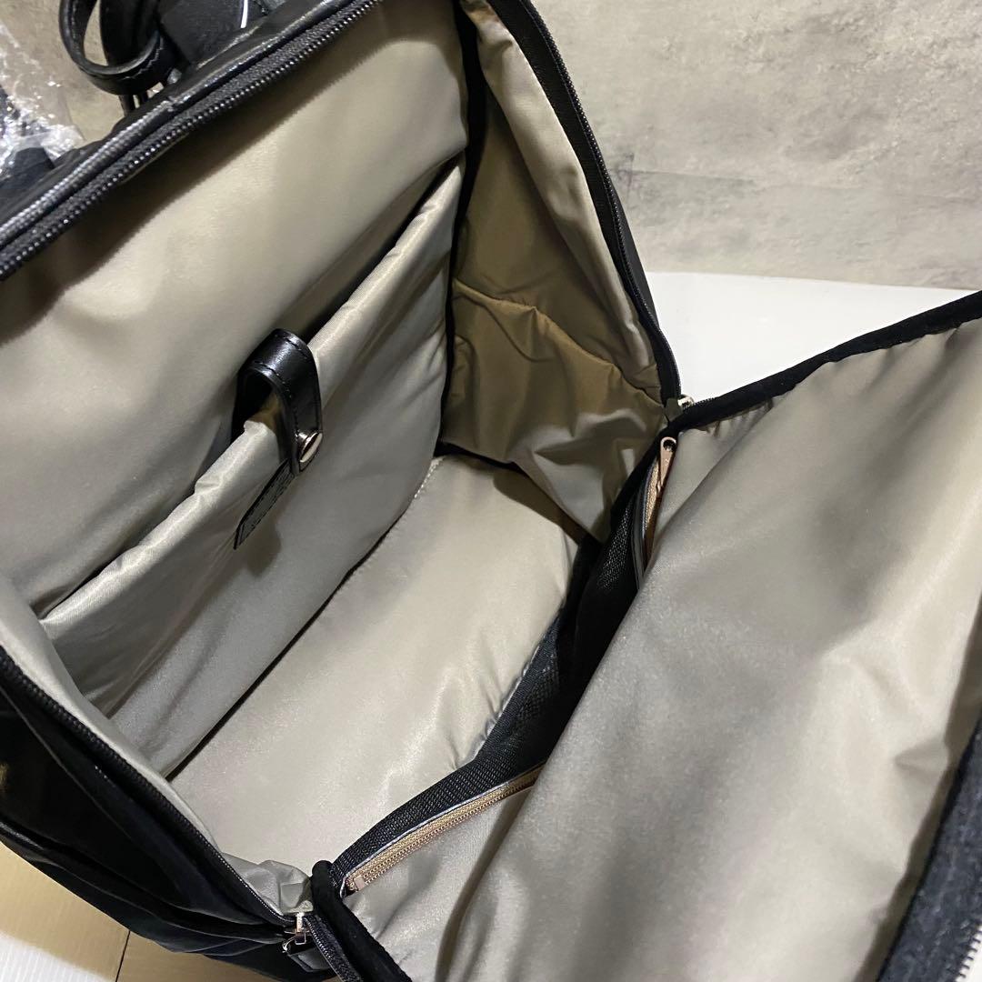 【未使用】PELLE BORSA　ギャザーリュック Cheers　ブラック