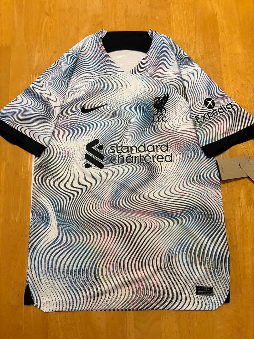 正規品 新品 リヴァプール 22/23 フィルミーノ M