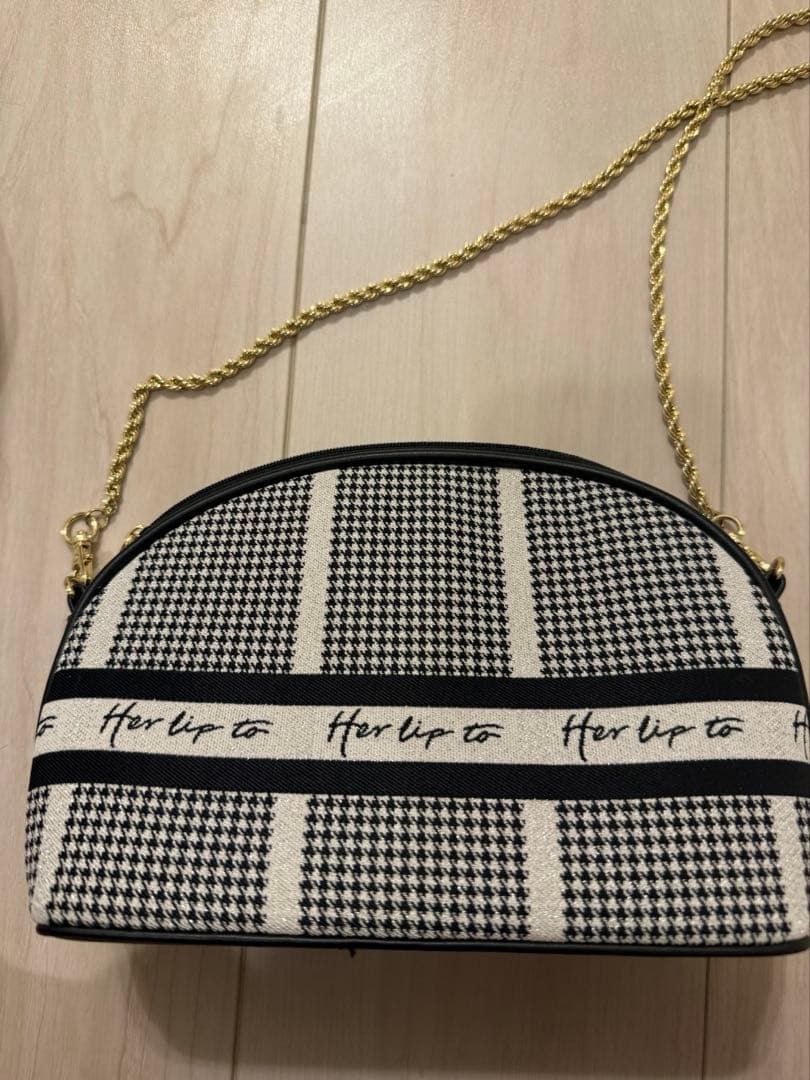 Herlipto Jacquard Chain Pochette - メルカリ