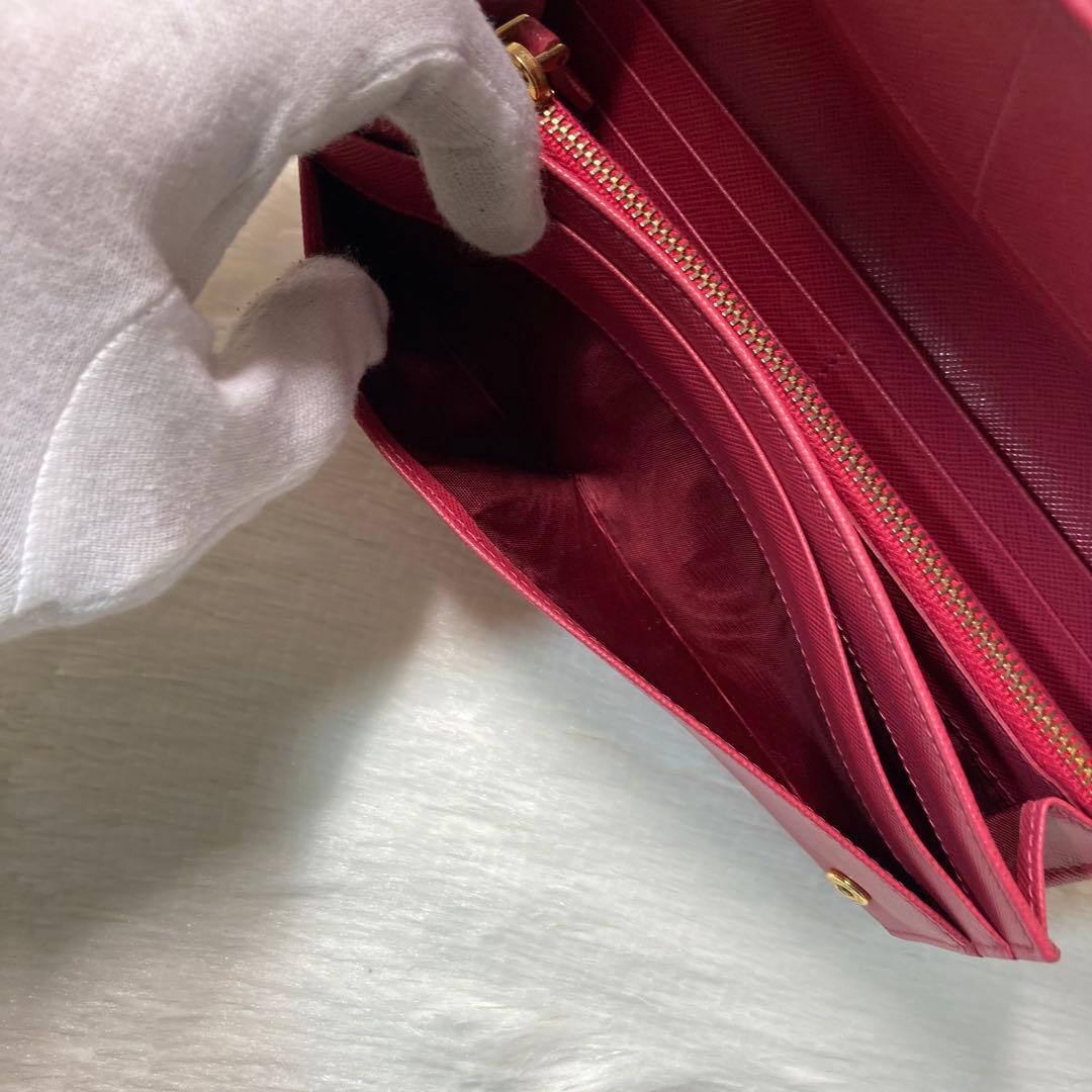希少デザイン　PRADA プラダ　トライアングル　三角ロゴ　ピンク　財布　ロング