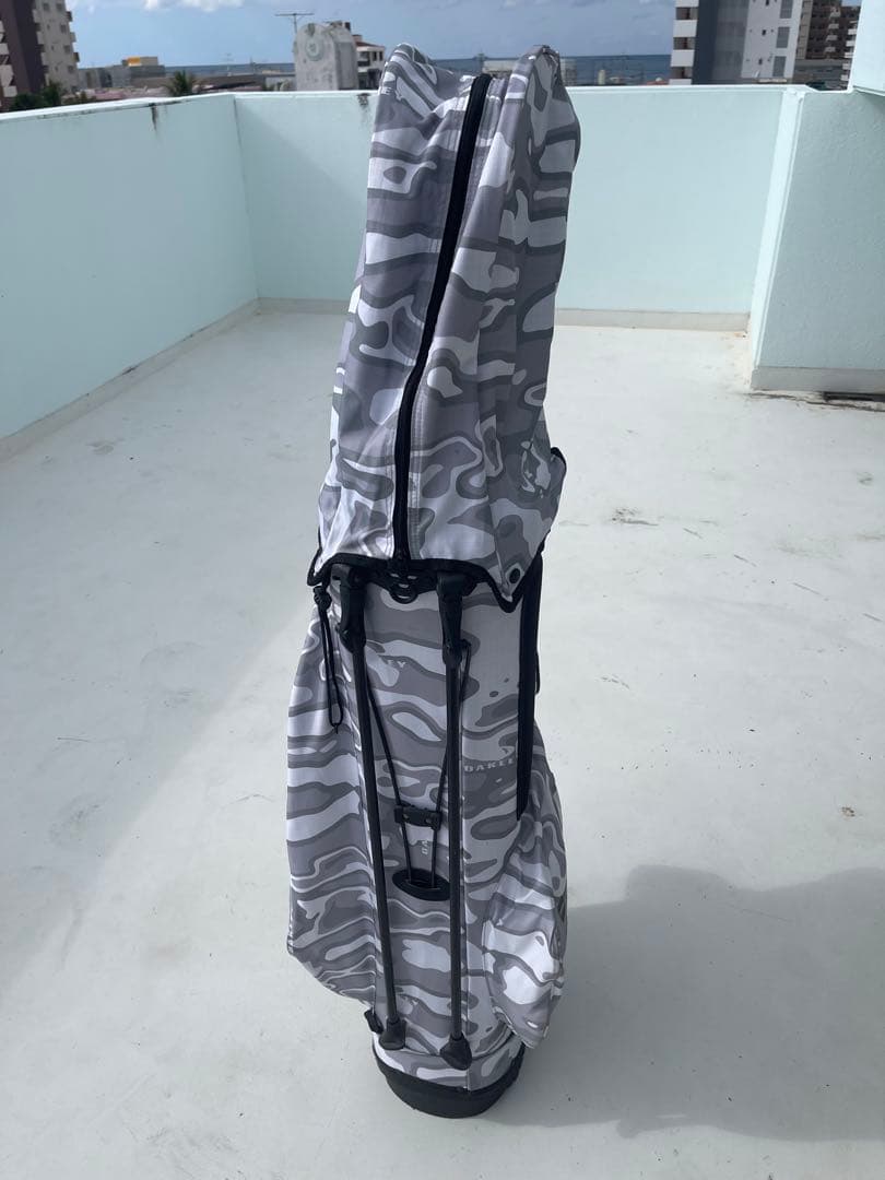 OAKLEY 迷彩柄 キャディバッグ グレー　スタンドタイプ　おまけ付き