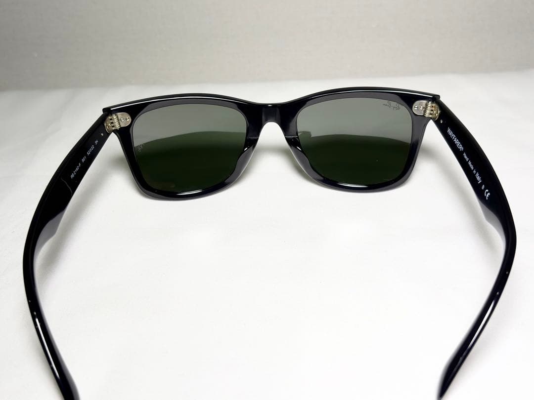 極美品！レイバン RB2140F ウェイファーラー ブラック サングラス