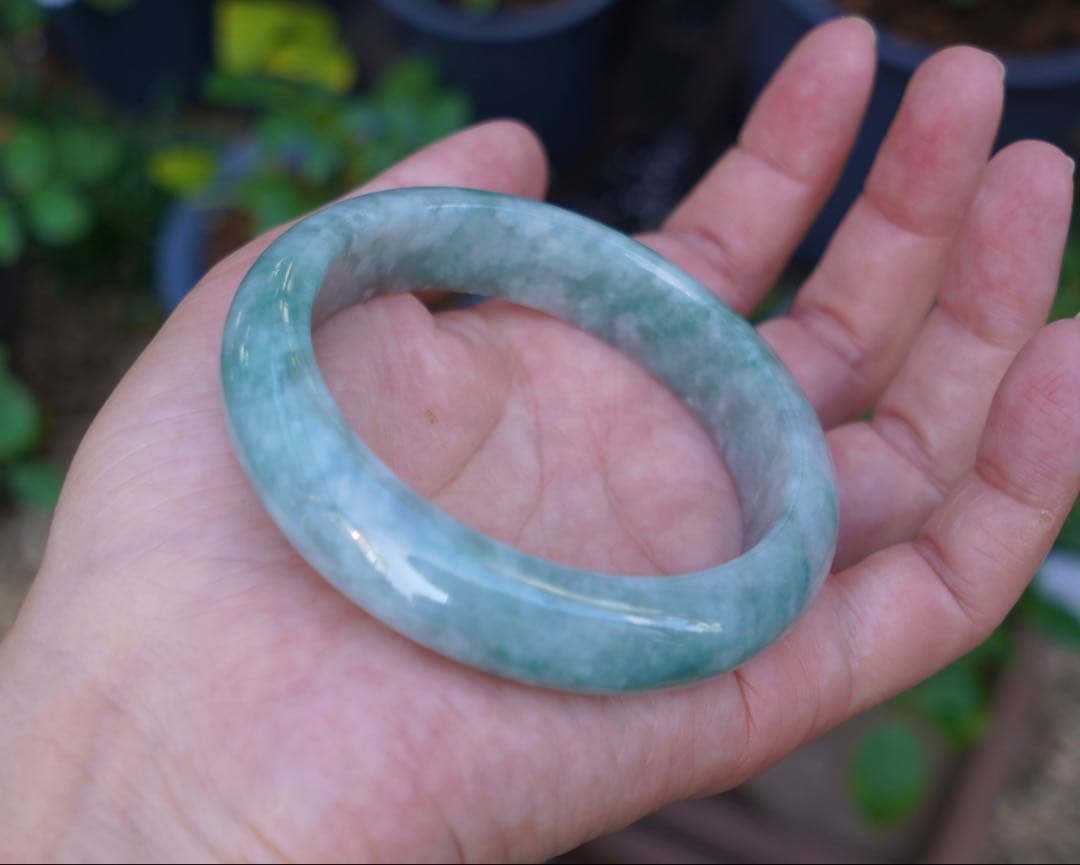 特別価格‼️本翡翠　バングル　新品 0494