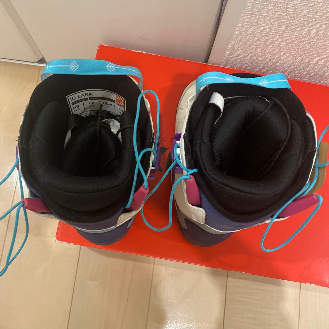 【即日発送】DEELUXE ID LARA 24.5cm 22-23モデル