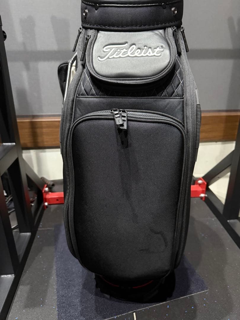 タイトリスト　TB20SF4 ジェットブラック　ミッドサイズキャディバッグ