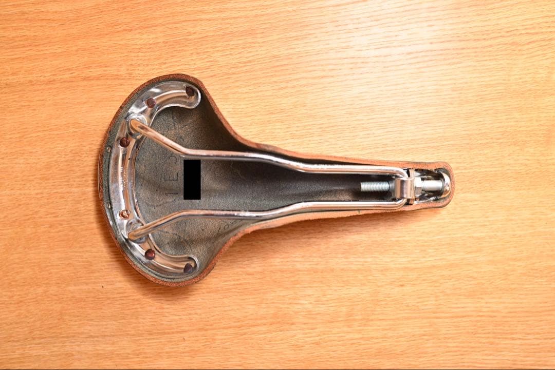 ［新品、希少］BROOKS（ブルックス）サドルlimited edition