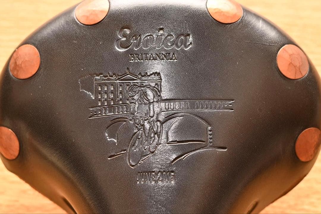 ［新品、希少］BROOKS（ブルックス）サドルlimited edition