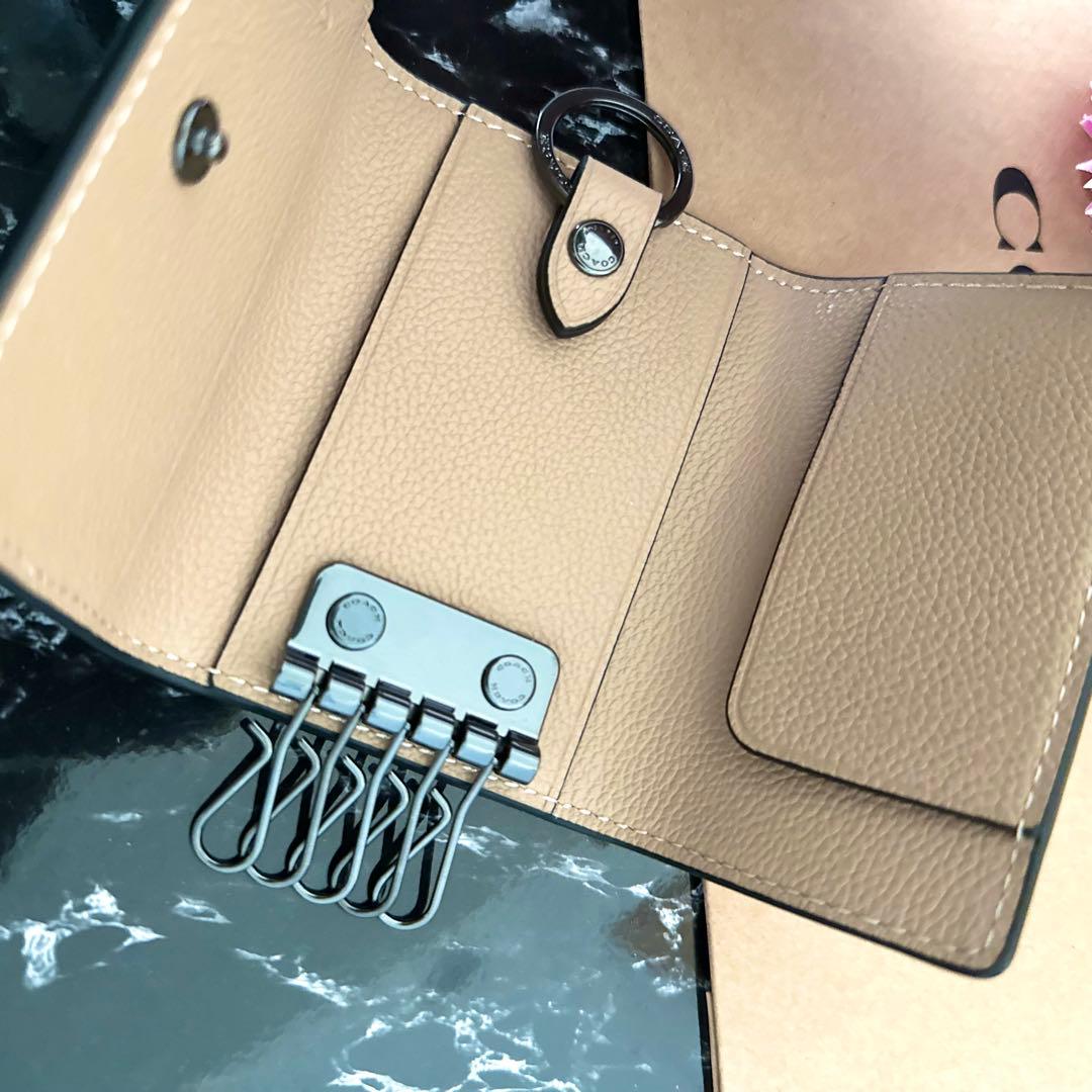 新品 COACH コーチ キーケース ベージュ メンズ レディース