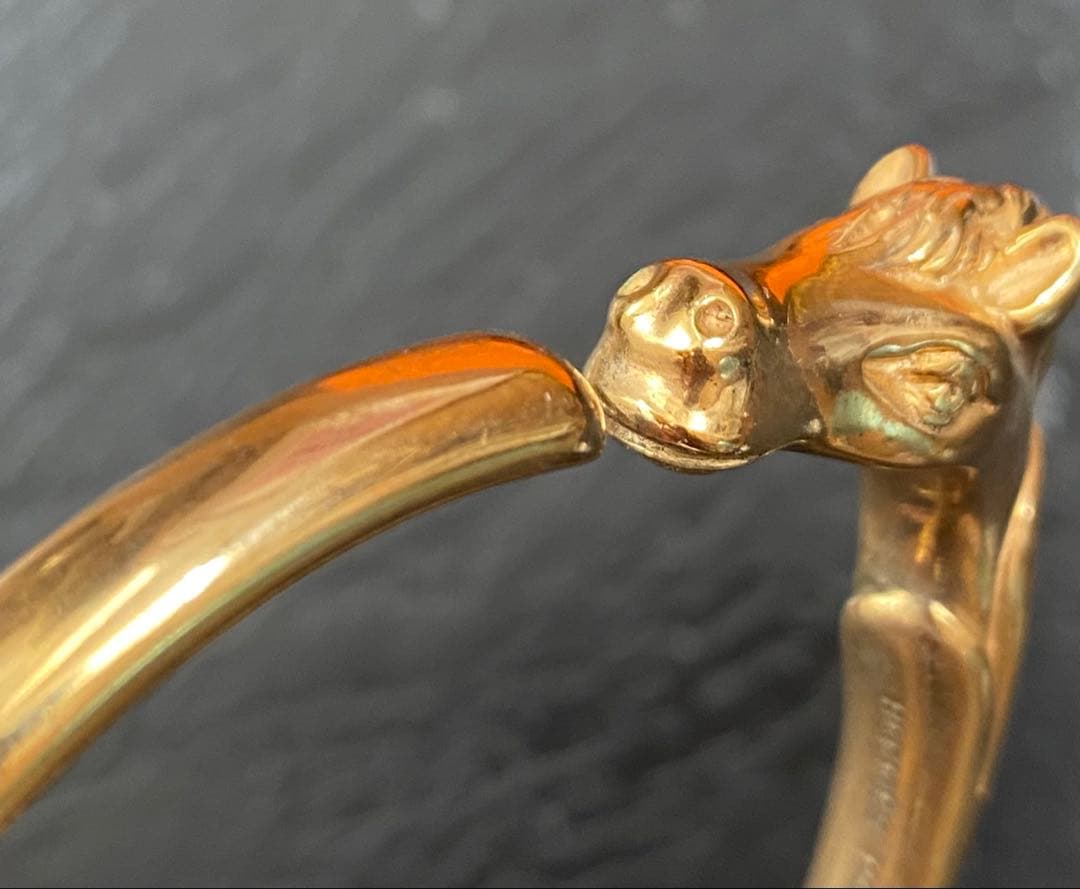 エルメス　馬の頭 シュバス　ホースバングル　ゴールドカラー