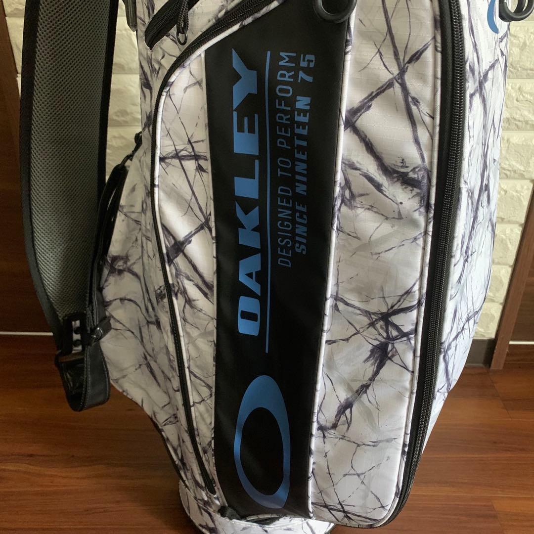 美品 OAKLEY ホワイトストームプリント キャディバック オークリー