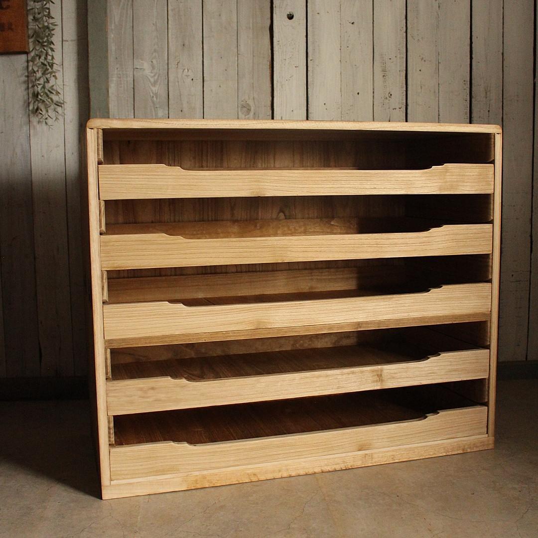 古い木製の引き出し5段　食器棚　キャビネット　古家具　古民家