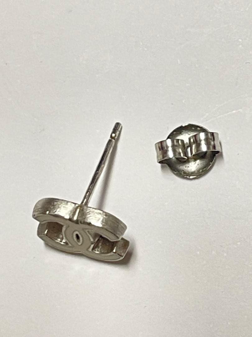 CHANELシャネル 片耳　ピアス　❤︎