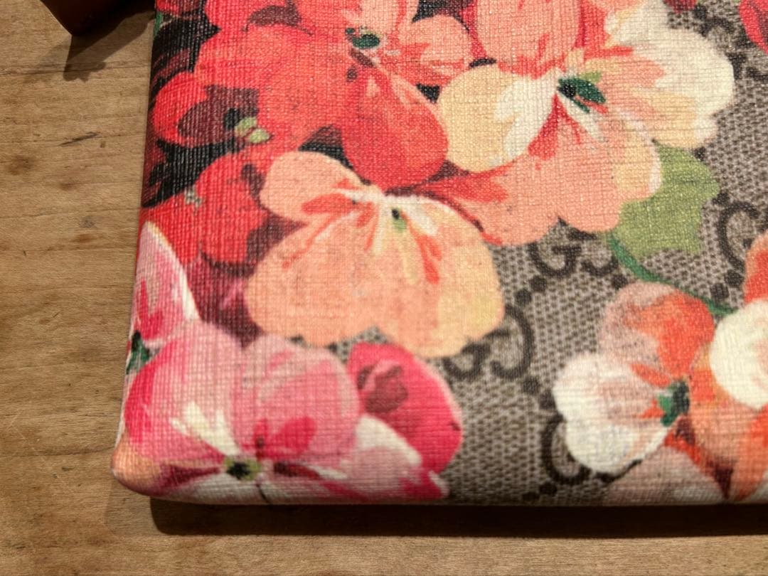 ★GUCCI★グッチ コスメポーチ ブルームス 花柄