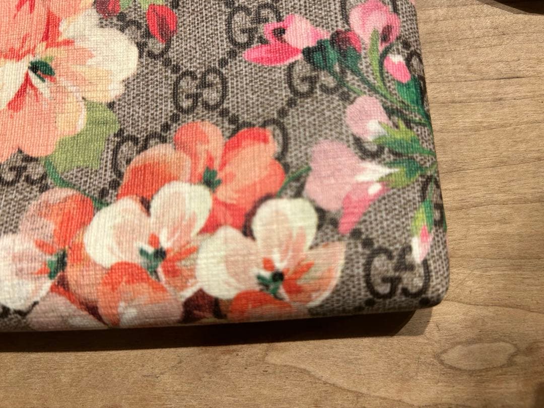 ★GUCCI★グッチ コスメポーチ ブルームス 花柄