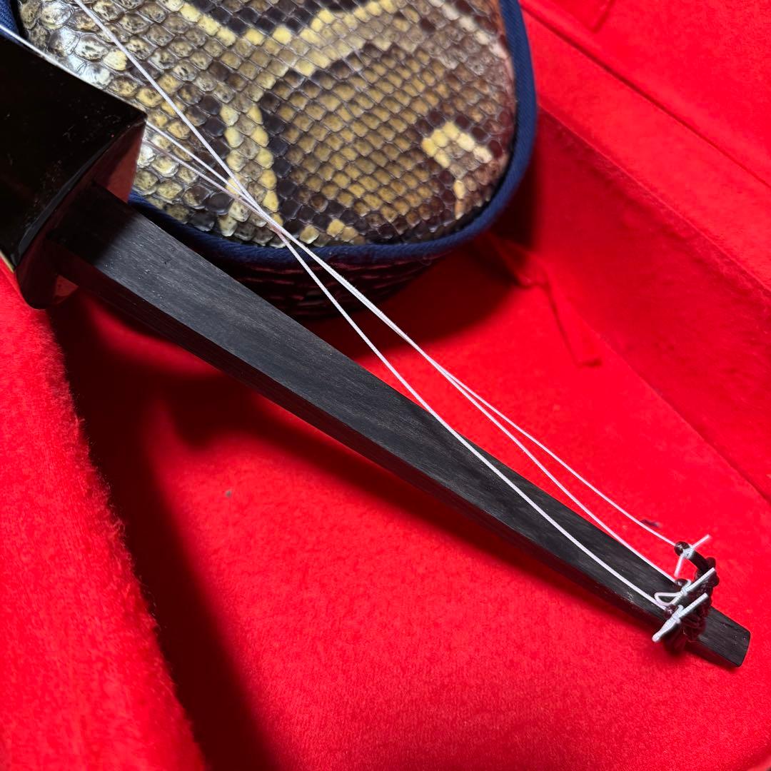 専用。三線■カミゲン黒木 国吉真陽作 本皮■本張り 黒檀 鶉目