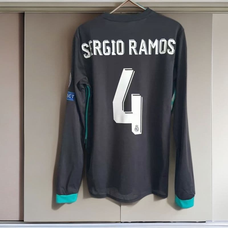 17-18 Sergio Ramos 4番 長袖シャツ リアル・マドリード - メルカリ