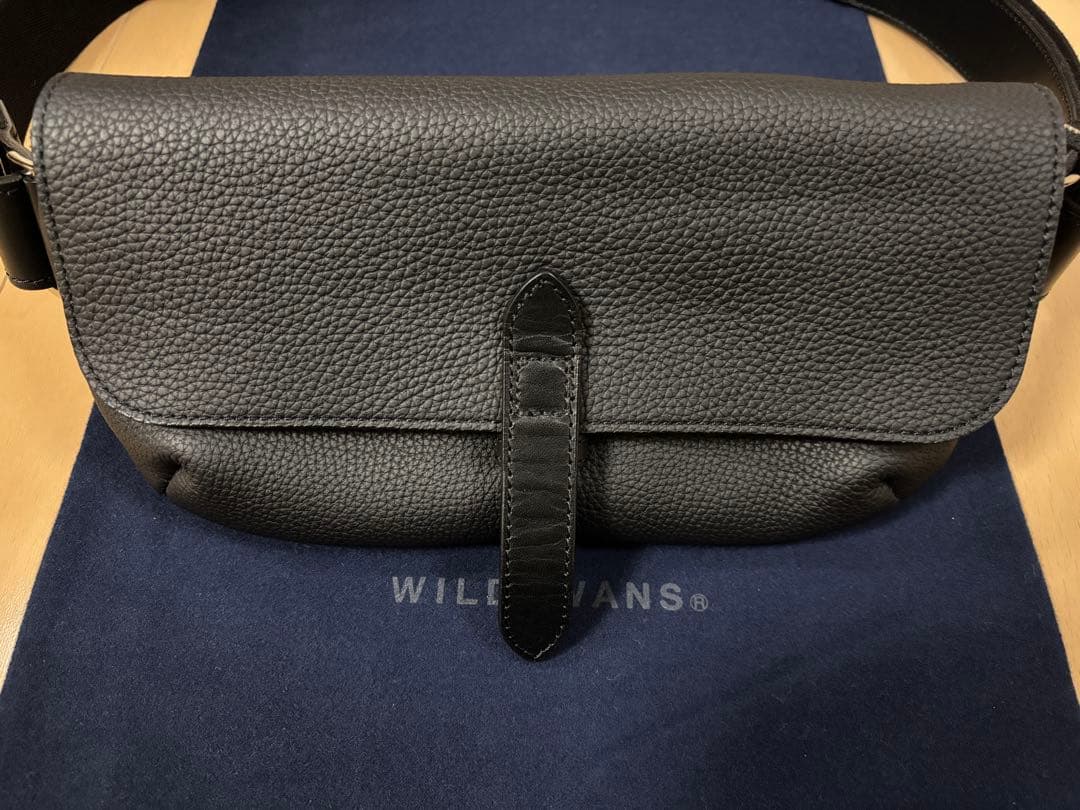 WILDSWANS ピスト ボディバッグ