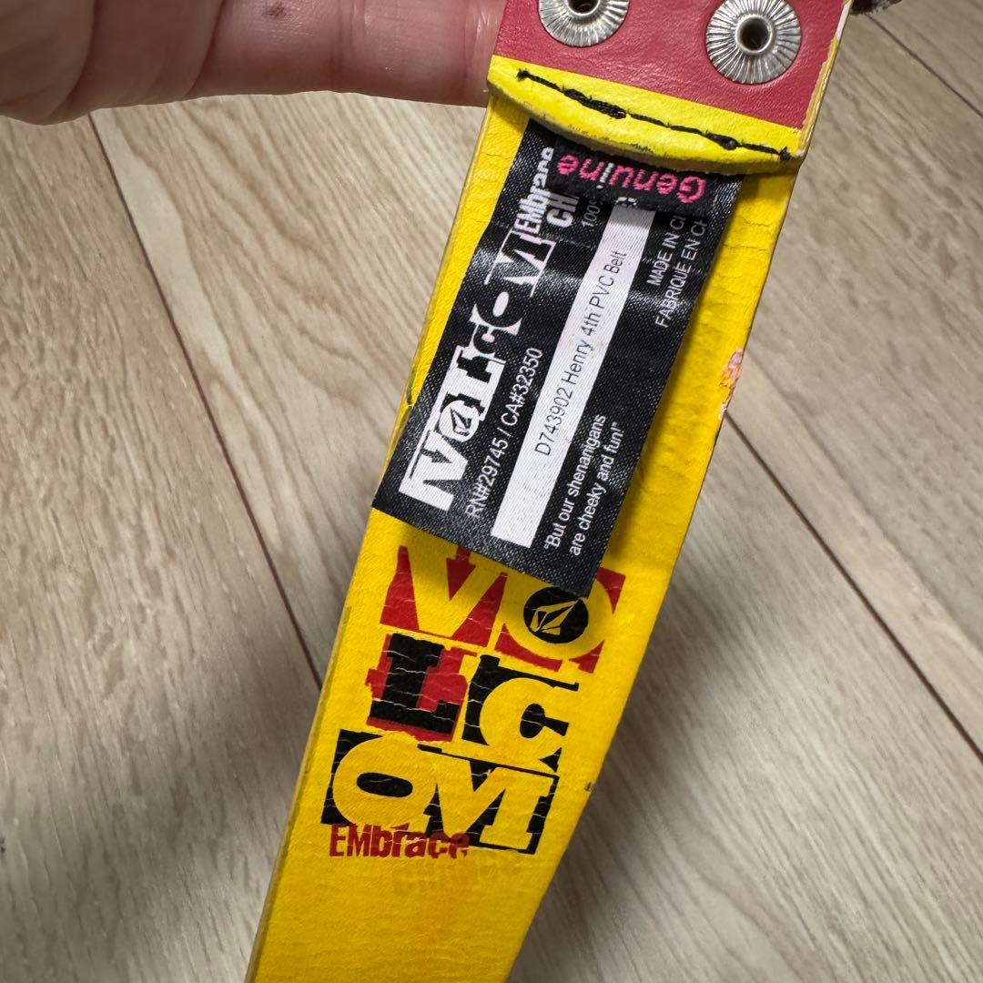 値下げ！　上下セット　ベルト付き　VOLCOM ボルコム　スノーボードウェア