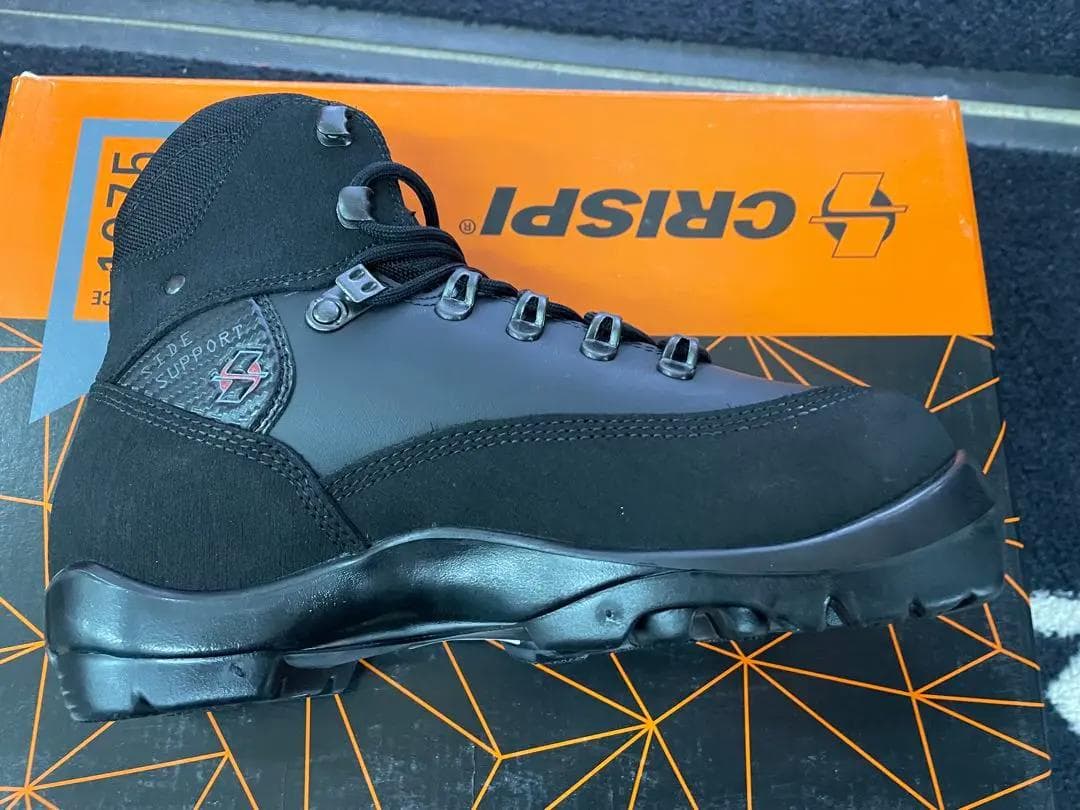 CRISPI ノーランドホーク GTX BC ブラック 22.5cm【新品未使用