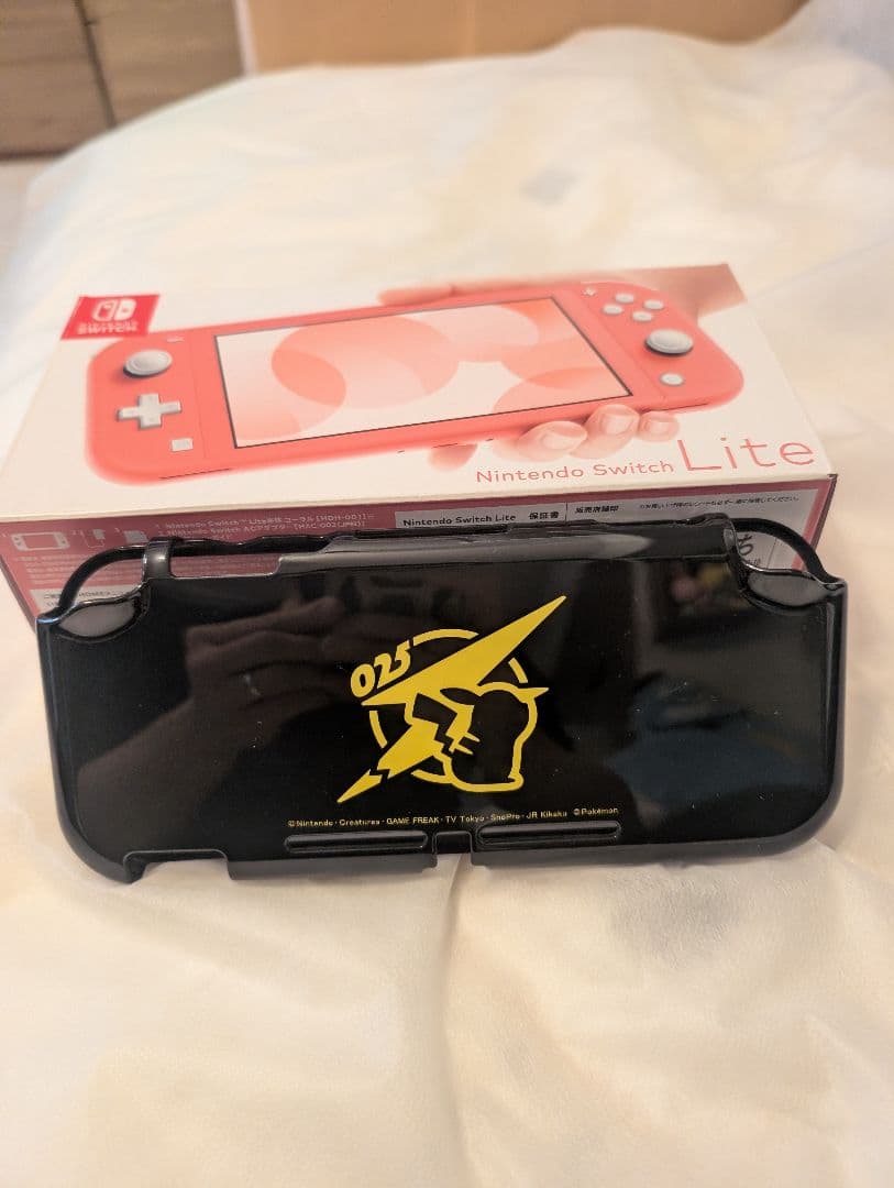 ニンテンドースイッチ　Nintendo SWITCH LITE ライト　本体