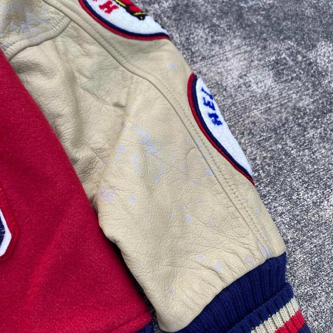 激レア　希少　ハローキティ 30周年　フルデコ　スタジャン　サンリオ　本革