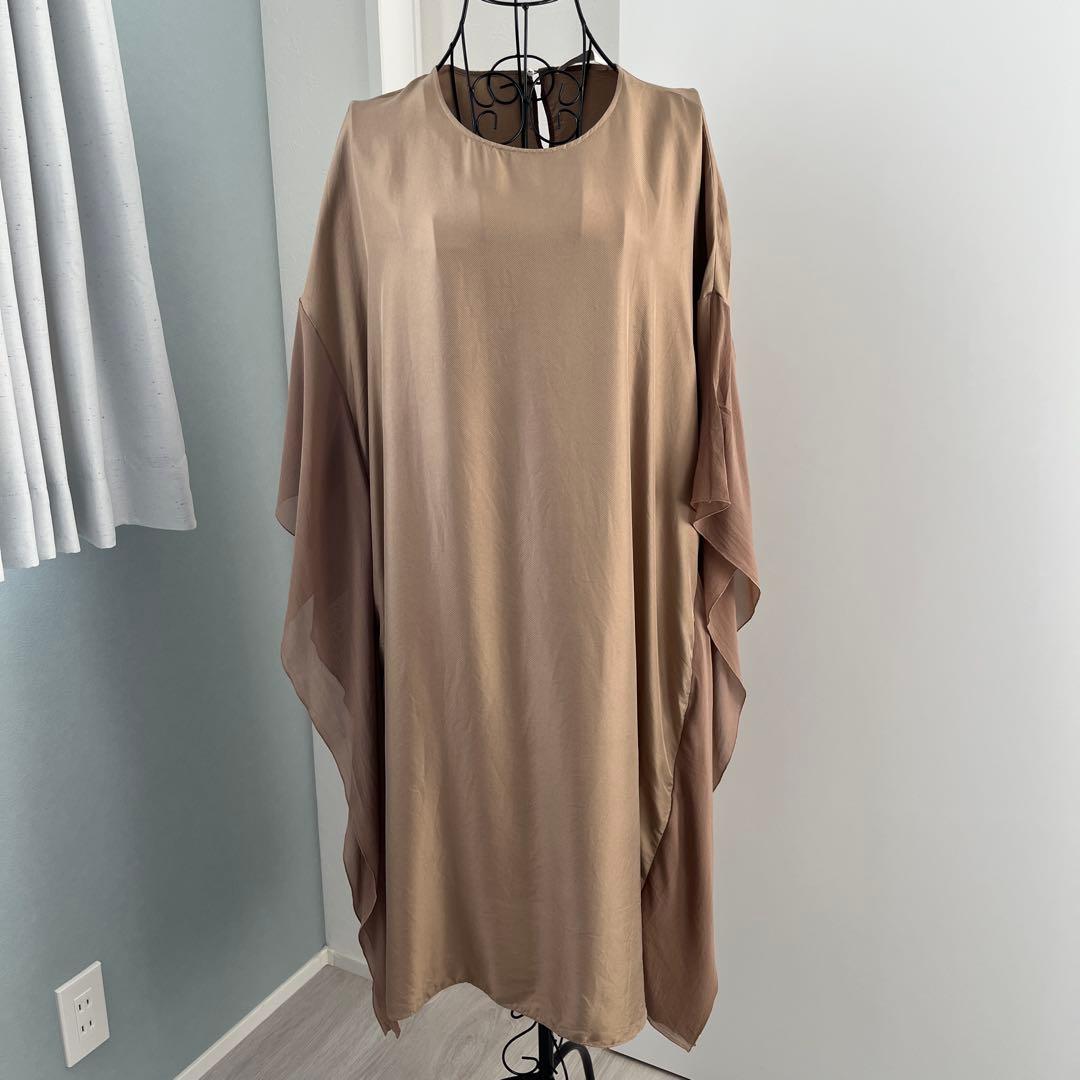 M212 ファビアナフィリッピ シルクドレス