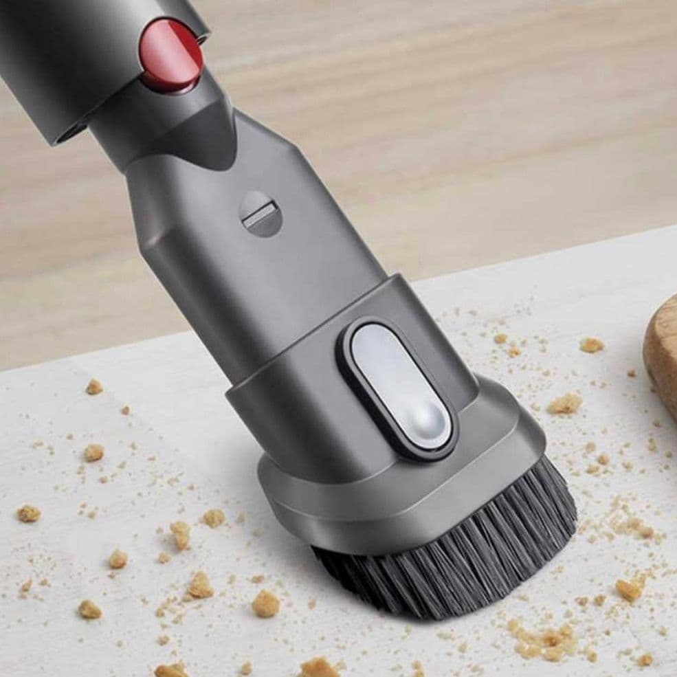 ダイソン V8SV10掃除機＋マキタ18vアダプターセット 分解清掃済み 動作品